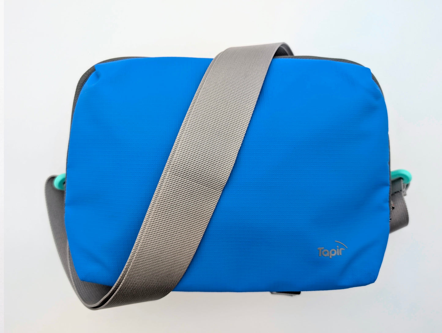 Betta Everyday Sling - Shell (new)