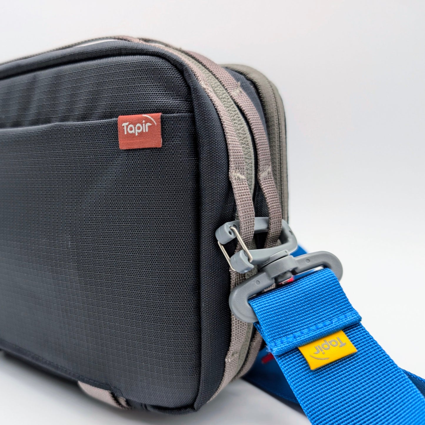 Betta Everyday Sling - Lite (new)